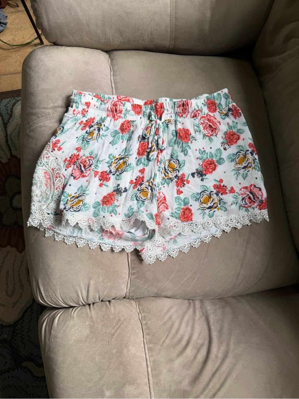 Adam Levine Collection White Floral High-Waist Lace-Trim Shorts